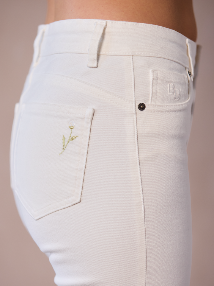 Wild Daisy Women&